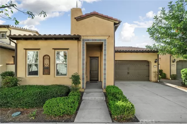 MLS: IG26069081 Condo For Sale