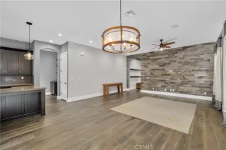 Photo #6: IG26069081 Listing