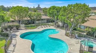 Photo #6: IG26077874 Listing