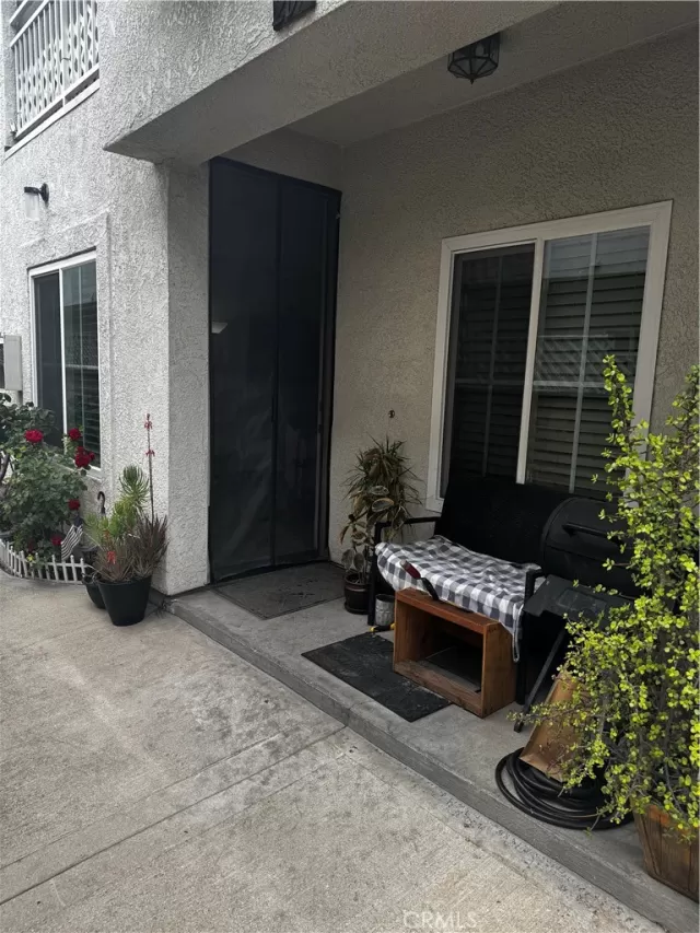 MLS: IG26080763 Condo For Sale