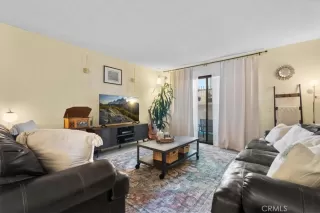 Photo #3: IG26107963 Listing