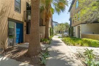 Photo #5: IG26112827 Listing