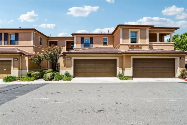 MLS: IG26117434 Condo For Sale