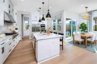 Photo #4: IG26130988 Listing