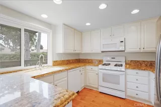 Photo #6: IV23020652 Listing