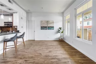 Photo #2: IV23037064 Listing