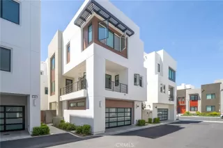 Photo #1: IV23065893 Listing 