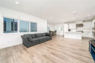 Photo #6: IV23065893 Listing 