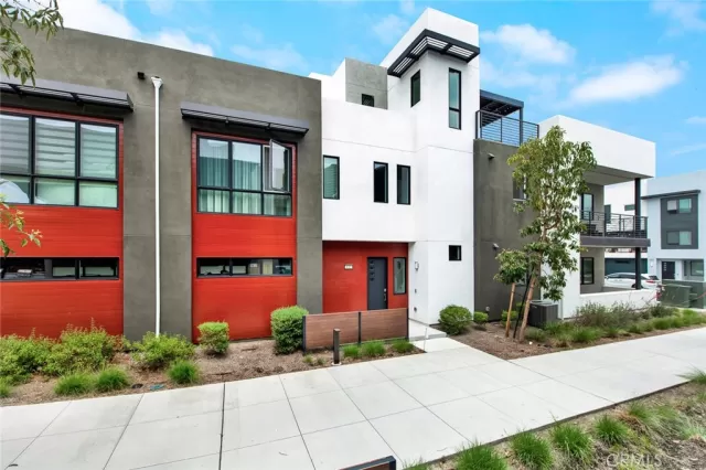 MLS: IV23071054 Condo For Sale