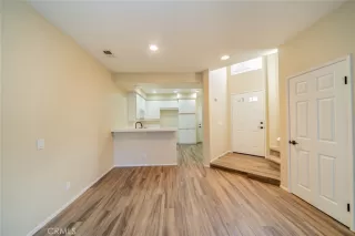 Photo #4: IV23084786 Listing