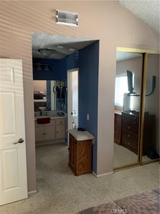 Photo #4: IV23111100 Listing