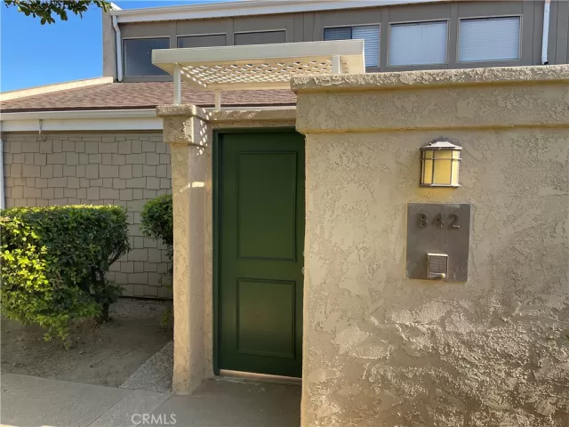 MLS: IV23117497 Condo For Sale