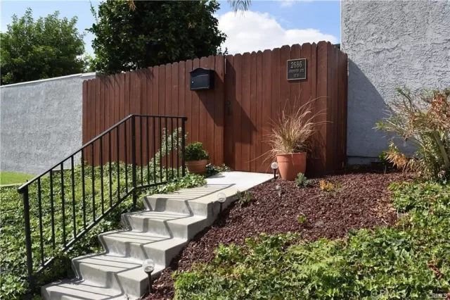 MLS: IV23136362 Condo For Sale