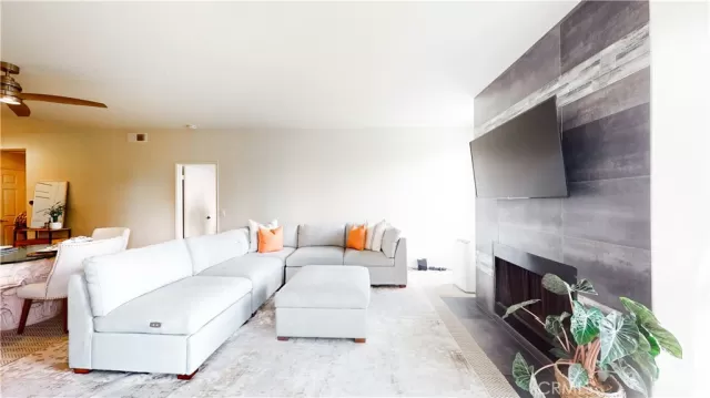 MLS: IV23176137 Condo For Sale