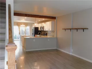 Photo #3: IV23197686 Listing 