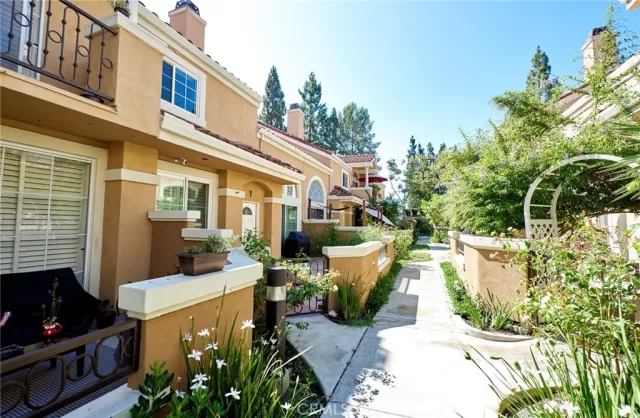 MLS: IV23206571 Condo For Sale