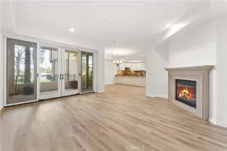 Photo #4: IV23221383 Listing 