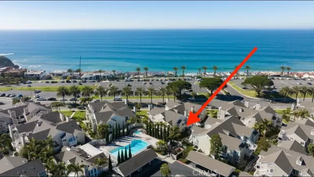 MLS: IV23224105 Condo For Sale