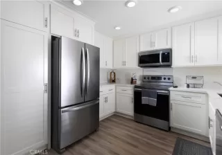 Photo #3: IV23224105 Listing 