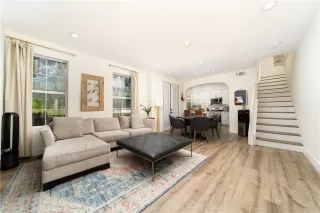 Photo #1: IV24064553 Listing 