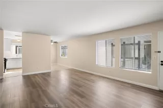 Photo #2: IV24064691 Listing 