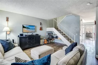 Photo #6: IV24099698 Listing 