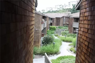 Photo #2: IV24101280 Listing 