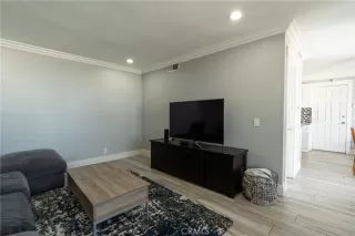 Photo #2: IV24128359 Listing