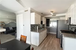 Photo #3: IV24128359 Listing