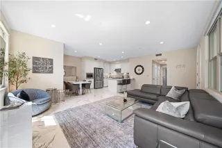 Photo #1: IV24132600 Listing