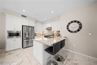 Photo #4: IV24132600 Listing