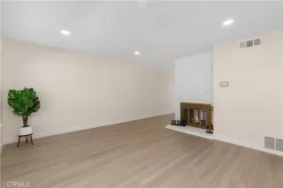 Photo #4: IV24174055 Listing 