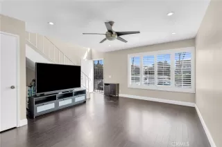 Photo #3: IV24209086 Listing 