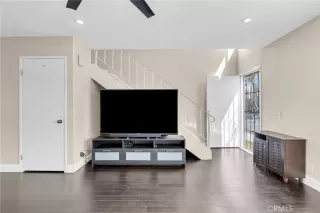 Photo #4: IV24209086 Listing 