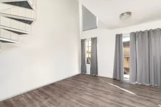 Photo #3: IV24237277 Listing