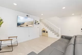 Photo #4: IV24243309 Listing 