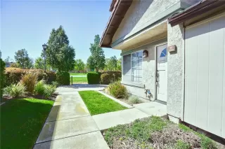 Photo #2: IV25042790 Listing