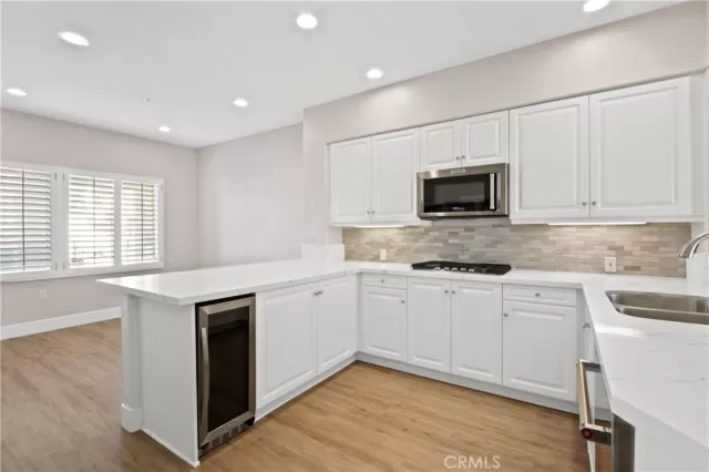 MLS: IV25059589 Condo For Sale