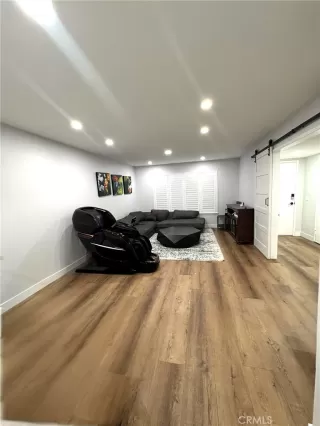 Photo #6: IV25103705 Listing 