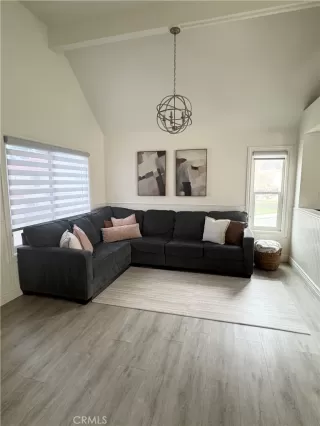 Photo #5: IV25106027 Listing 