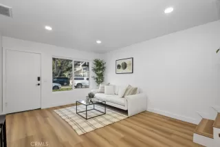 Photo #3: IV25106989 Listing 