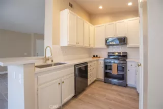 Photo #1: IV25121920 Listing 