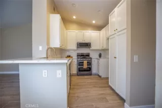 Photo #6: IV25121920 Listing 