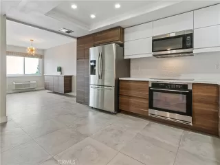 Photo #2: IV25122545 Listing 