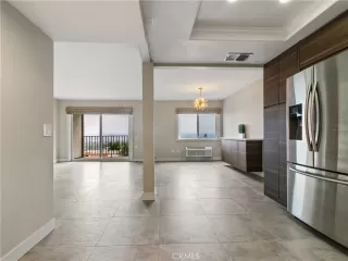 Photo #3: IV25122545 Listing 