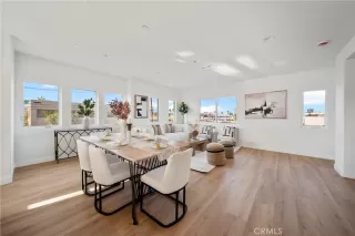 Photo #3: IV25123284 Listing