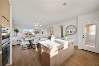 Photo #4: IV25123284 Listing