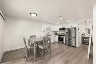 Photo #3: IV25123824 Listing 