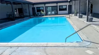 Photo #3: IV25134009 Listing 