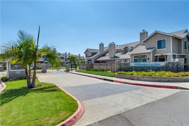 MLS: IV25220366 Condo For Sale